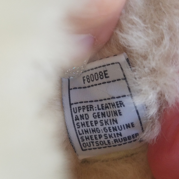 NWOT UGG   sheepskin boots black size 7 women - Picture 5 of 6